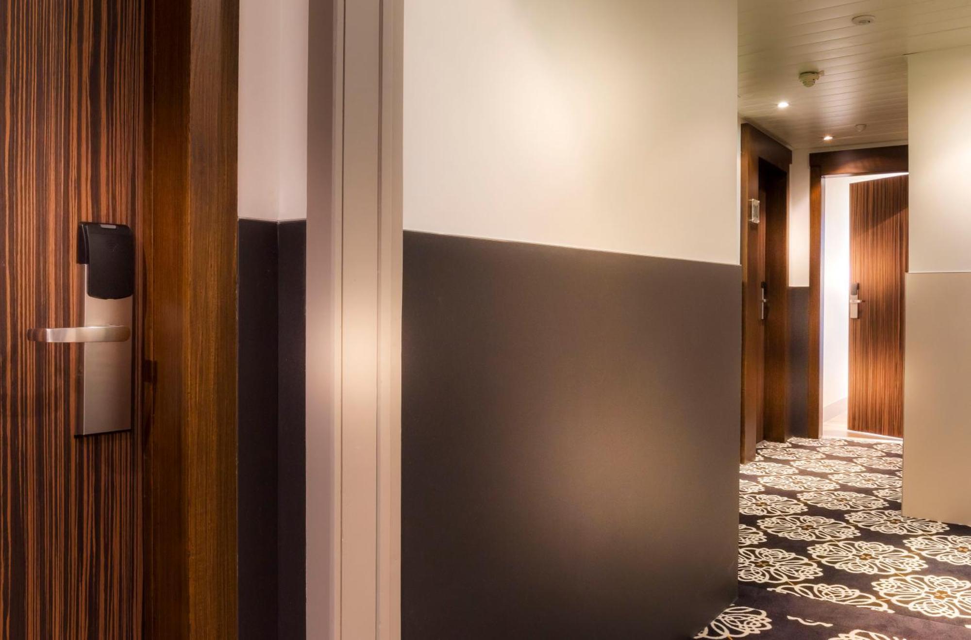 Hotel Acanthe - Boulogne Billancourt Bagian luar foto