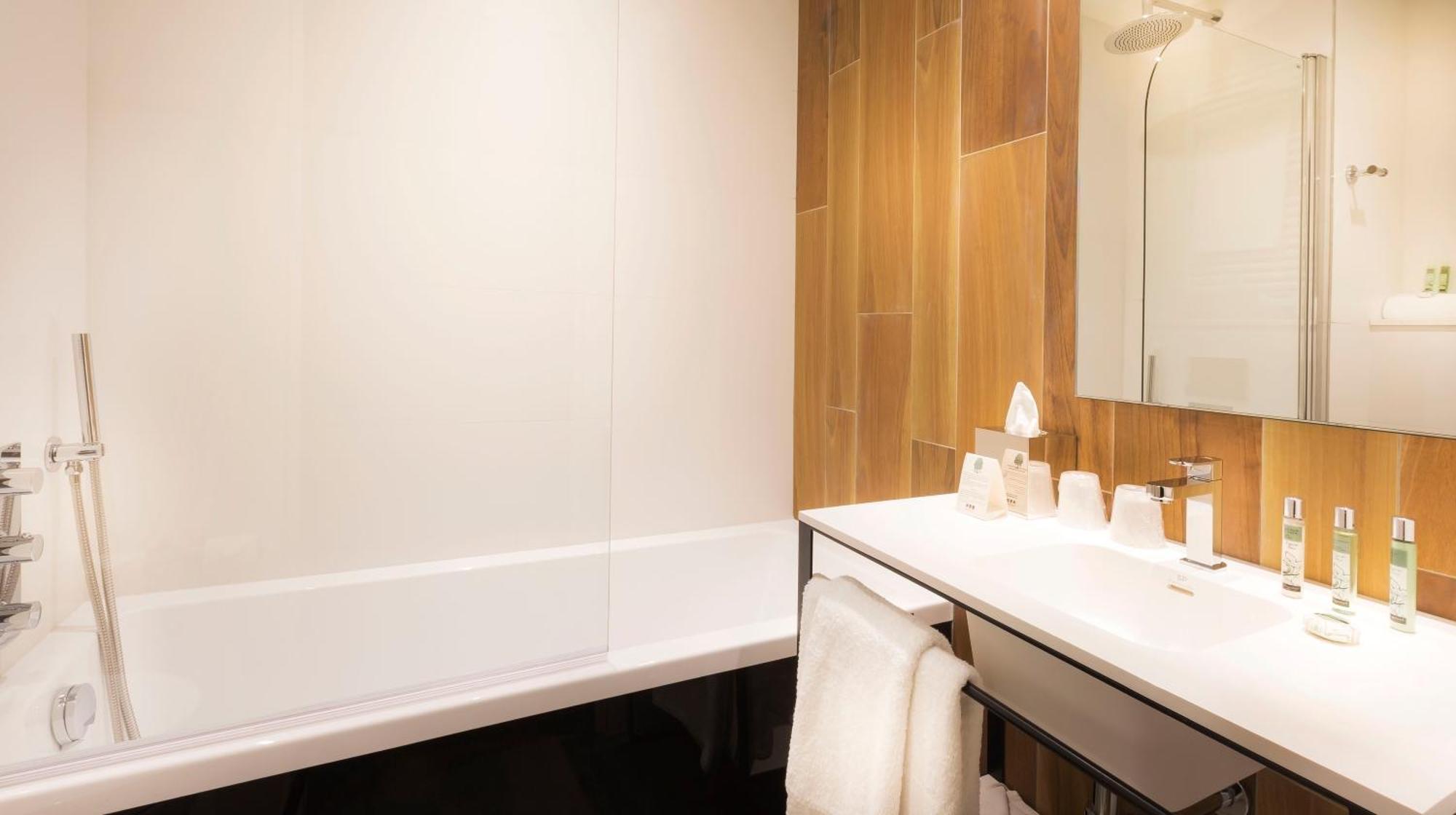 Hotel Acanthe - Boulogne Billancourt Bagian luar foto